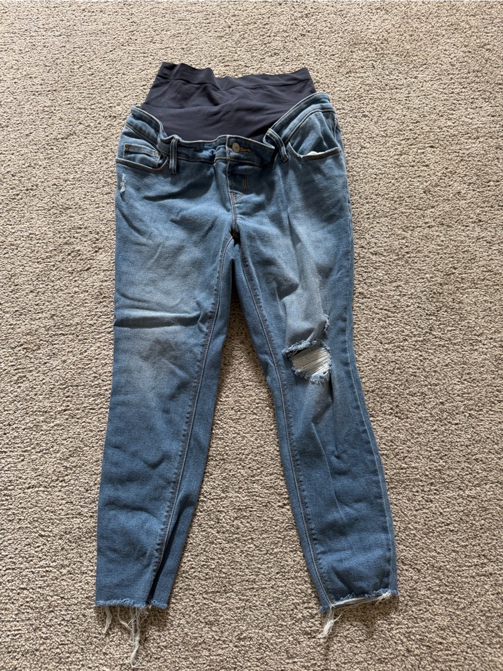 Old Navy Women's Light Blue Distressed Maternity Skinny Jeans